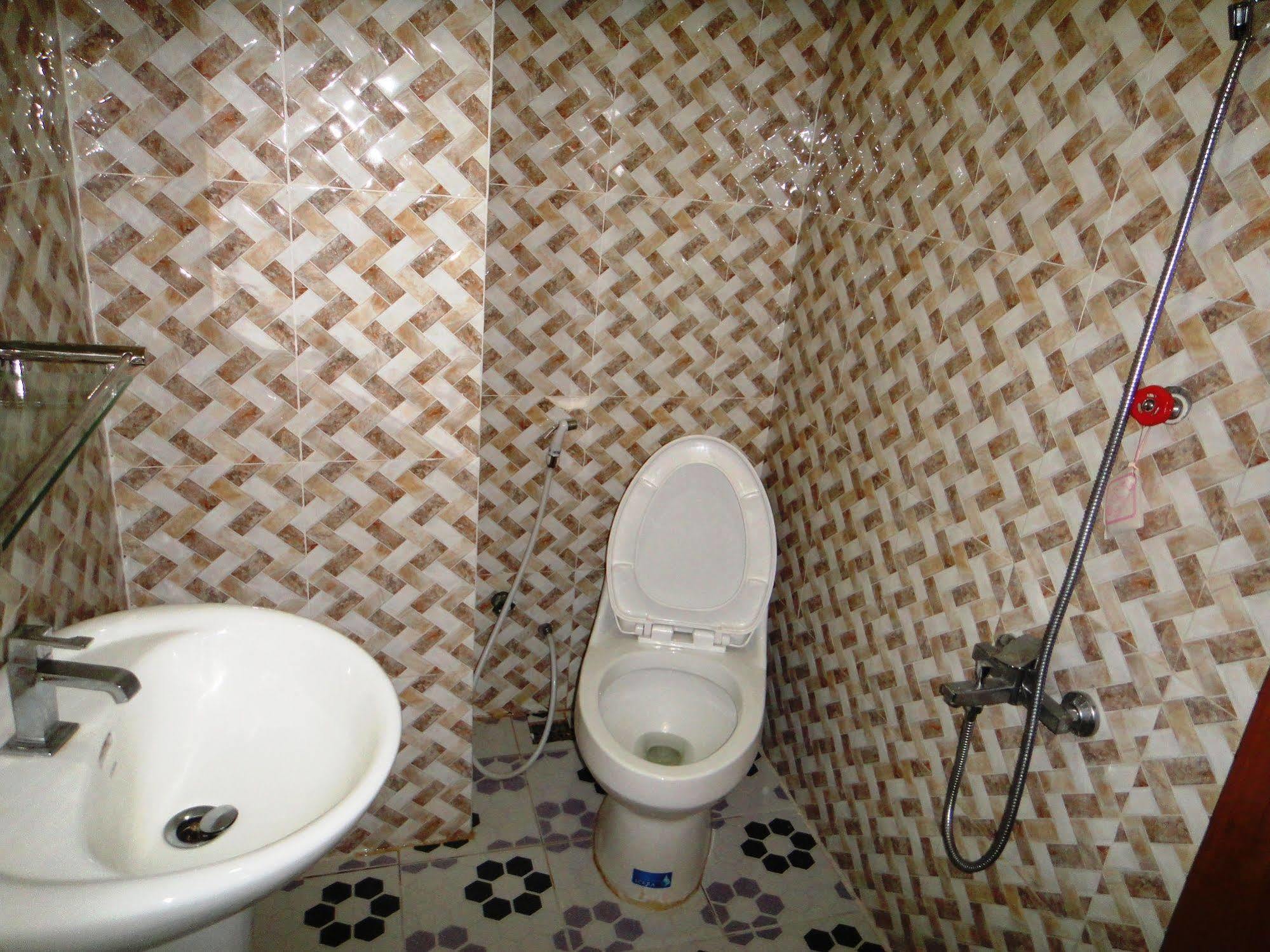 Borey Vatanac Guesthouse Kampot Ngoại thất bức ảnh
