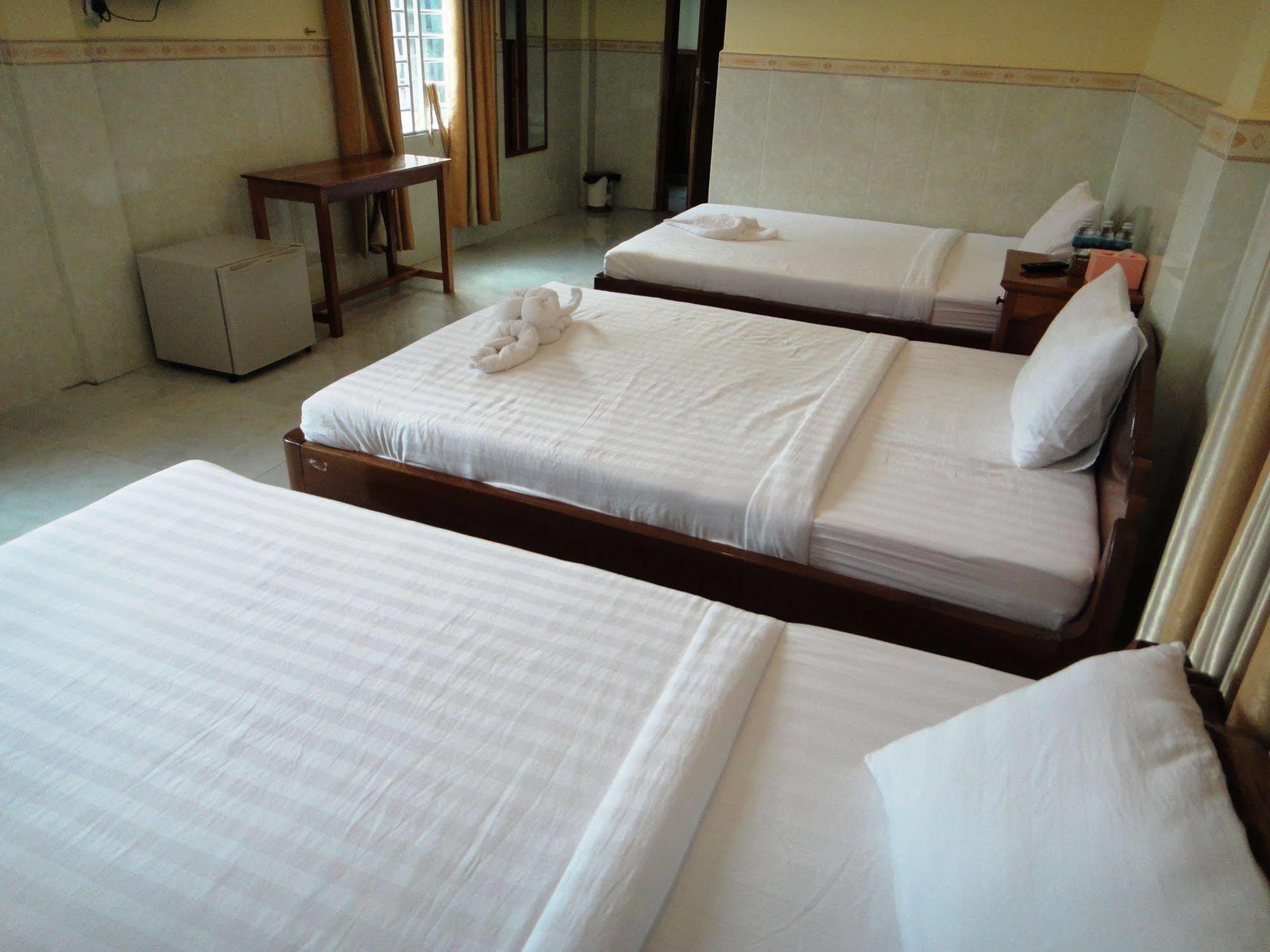 Borey Vatanac Guesthouse Kampot Ngoại thất bức ảnh